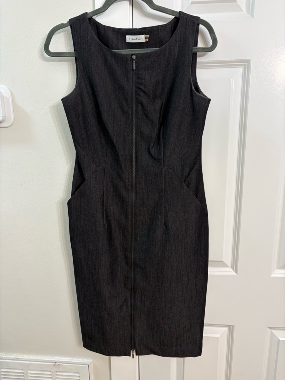 Calvin Klein Black Sleeveless Zip-Front Midi Dress